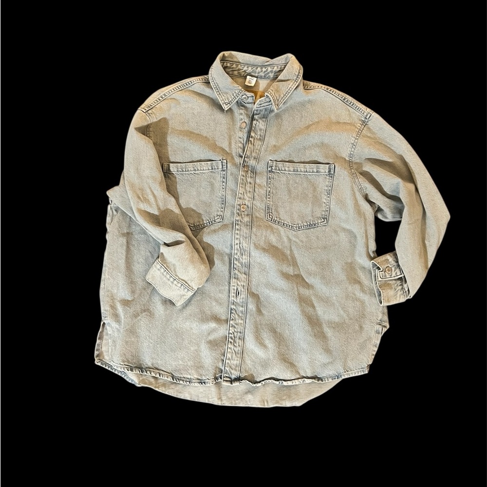 H&M oversize Blue Denim Shirt or jacket sz L. Never worn.